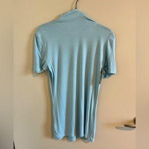 Aritzia Babaton Gonzalo mock neck t-shirt Full length - size medium